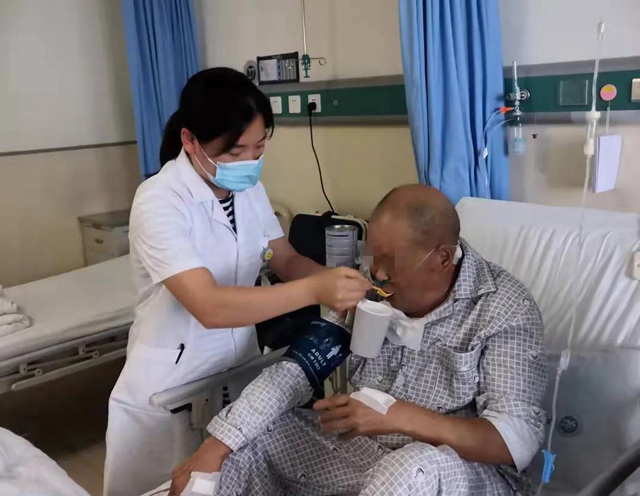 胥青梅：我的理想是當(dāng)個苗條的醫(yī)生！