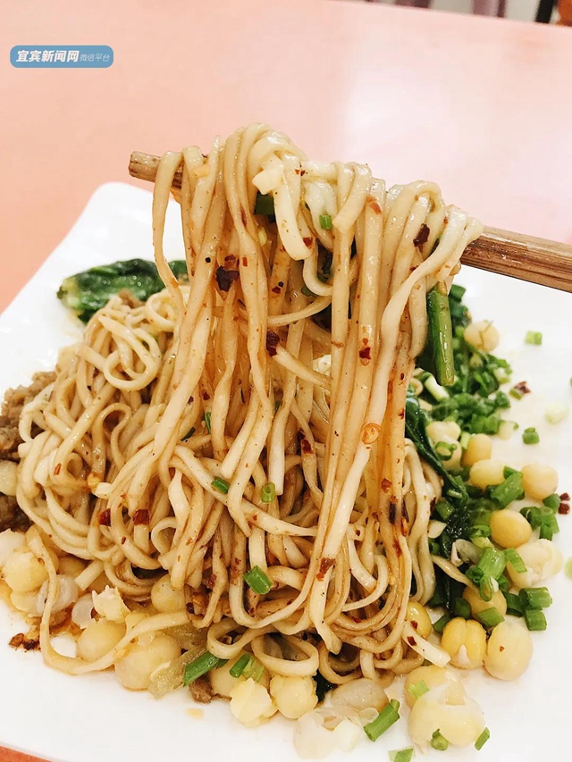 絕了！宜賓這幾條美食街，沒去過都不算真正的吃貨!