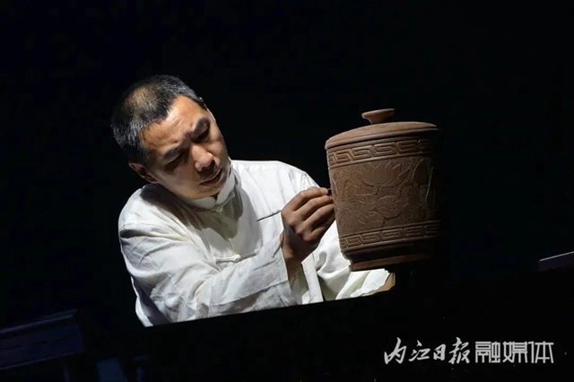 內(nèi)江非遺瑰寶！玉雕、傳統(tǒng)手工榫卯技藝、陶缸傳統(tǒng)制作技藝…(圖16)