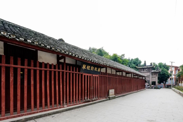 泡溫泉、看懸棺、吃土火鍋！宜賓這2條新高速沿線好吃又好玩…...(圖22)