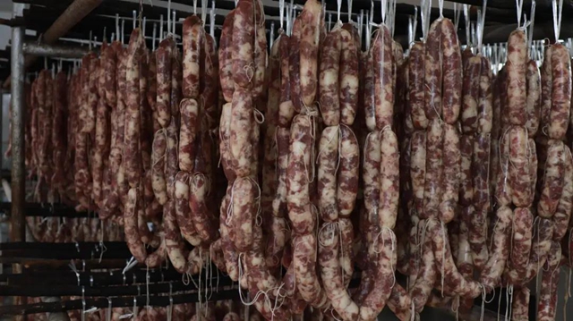 年味濃，臘肉俏！古藺丫杈豬臘肉熏制忙……(圖4)