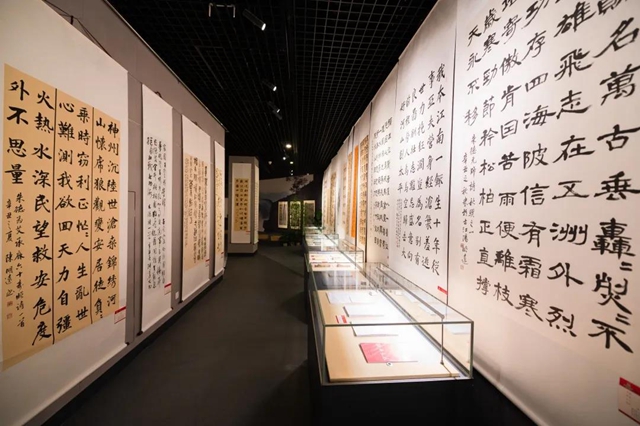 “德頌長(zhǎng)風(fēng)——紀(jì)念朱德誕辰136周年書(shū)畫(huà)展”在瀘州開(kāi)展(圖9)