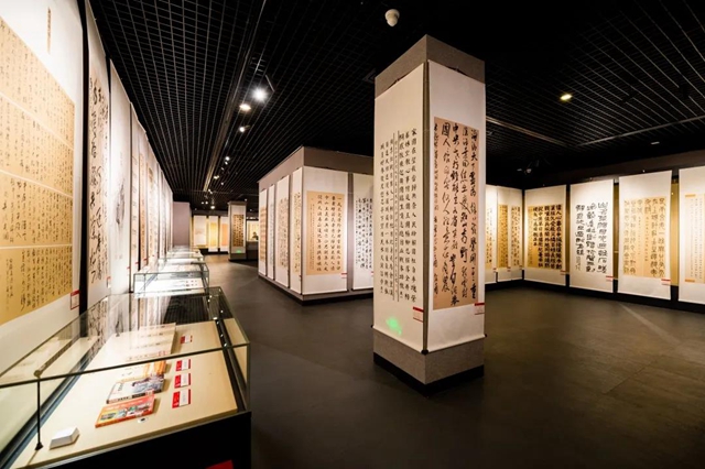 “德頌長(zhǎng)風(fēng)——紀(jì)念朱德誕辰136周年書(shū)畫(huà)展”在瀘州開(kāi)展(圖13)