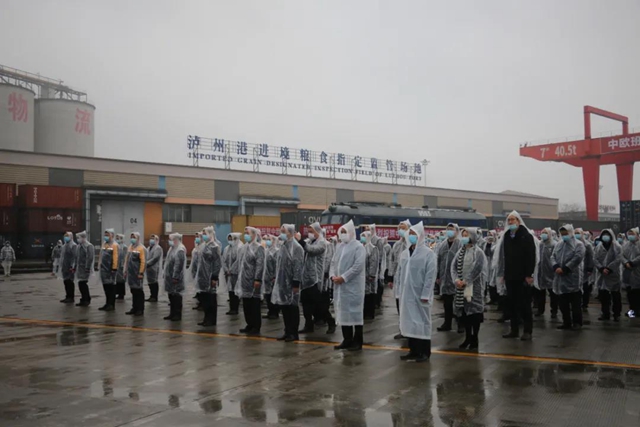 首發(fā)！ 中歐班列（瀘州號）駛向歐洲(圖4)