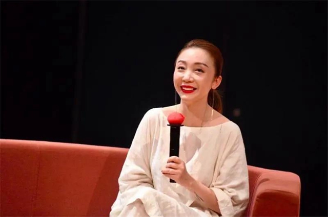 春晚“爆款”！節(jié)目《只此青綠》總編導(dǎo)周莉亞曾師從內(nèi)江(圖3)
