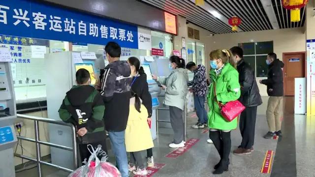 全程高速！節(jié)約2小時(shí)！筠連新開(kāi)通到成都的客運(yùn)班車(chē)(圖3)