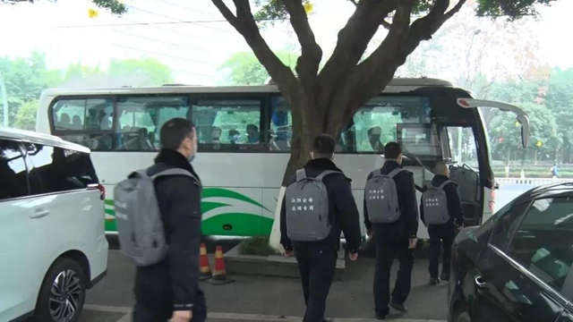 瀘州警方全力尋找X！(圖3)
