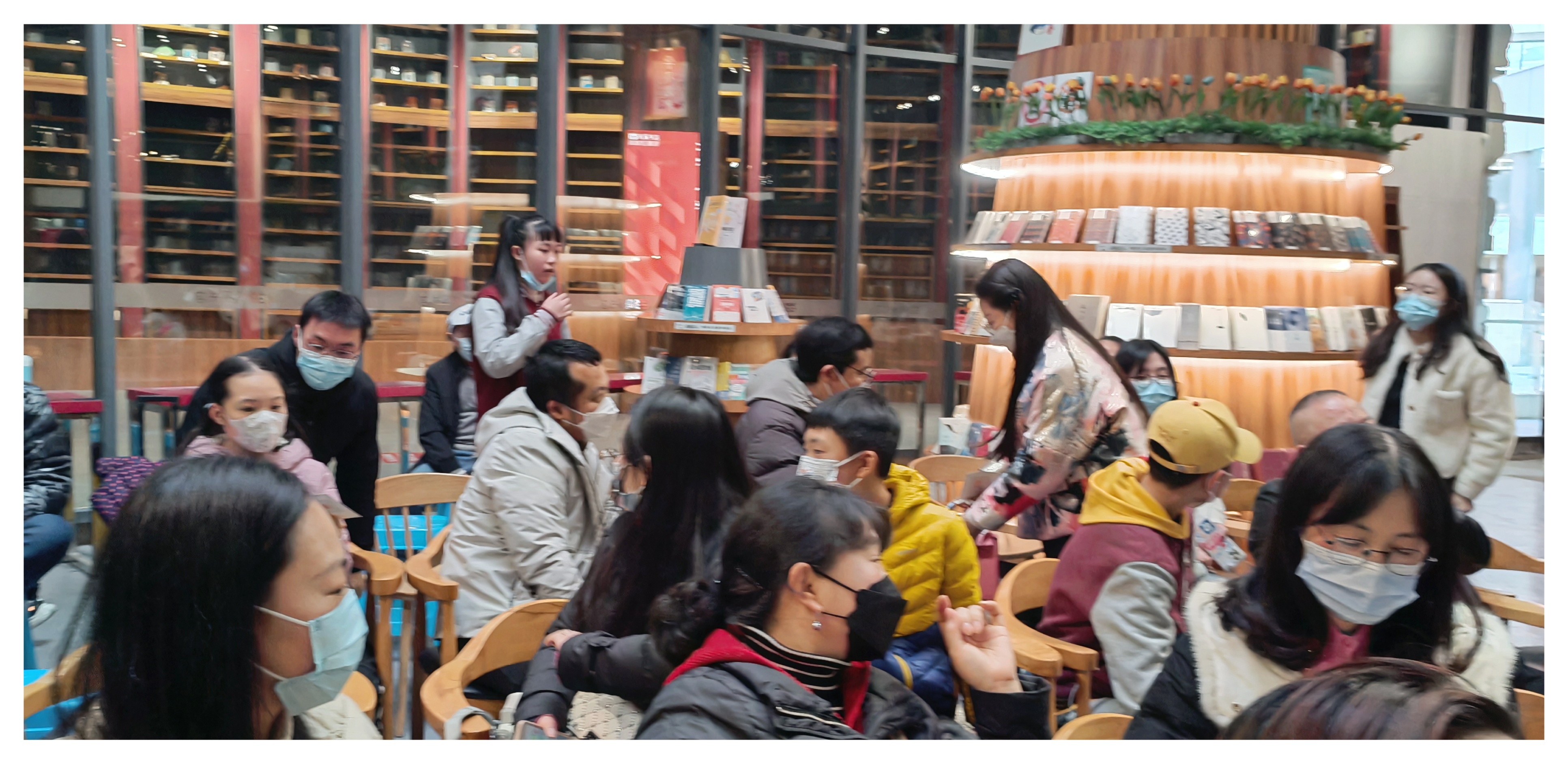 你有一顆“宅心”嗎？聽給王朔賈平凹等大伽設計圖書封面的瀘州才女“漫漫”道來！(圖14)