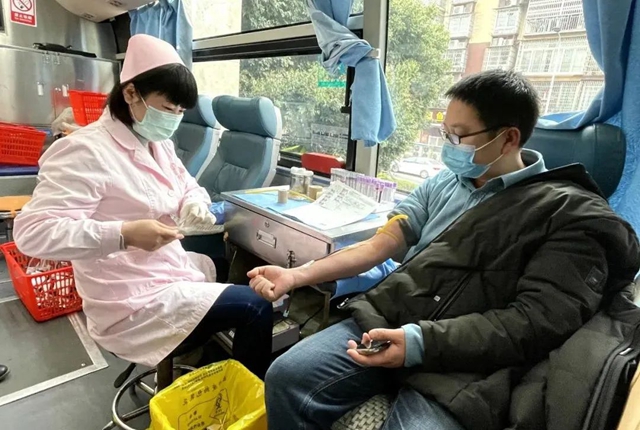 福欣非公，福欣為公｜瀘州福欣醫(yī)院：緊急馳援鮮血24000ml！(圖6)