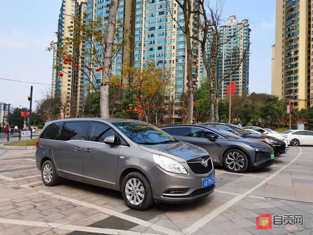 好消息！自貢這里300個(gè)車位免費(fèi)停(圖2)
