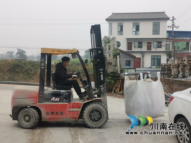 春雷行動2022｜瀘縣市場監(jiān)管局查處一起使用未經(jīng)檢驗的特種設(shè)備案