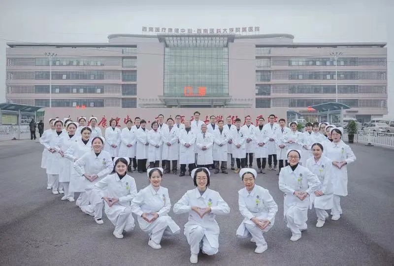 18年后心臟再次換瓣，但與之前開胸手術(shù)不同的是……(圖4)