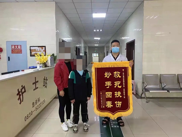 【點贊】從死神手中搶回來的孩子，考雙百分啦！