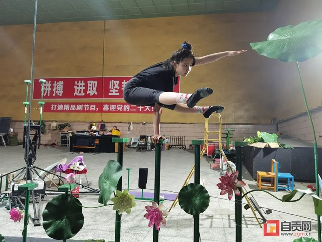 曾倒立上央視！如今這個自貢女孩又有了新目標(biāo)(圖3)