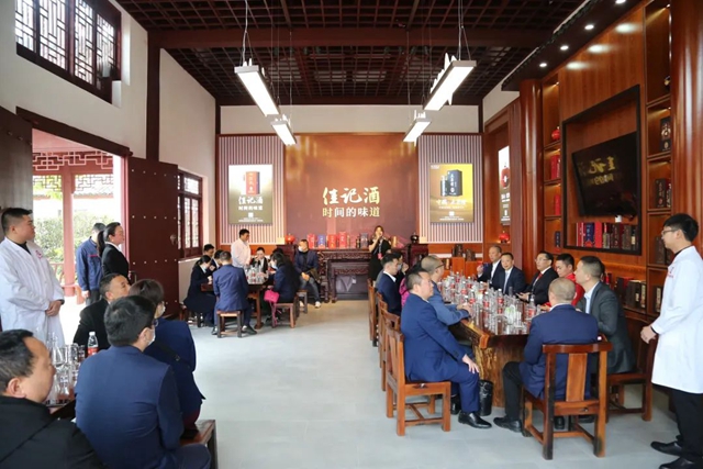 春釀封壇 | 佳樂酒業(yè)答謝會暨壬寅虎年紀念酒封壇盛典(圖9)