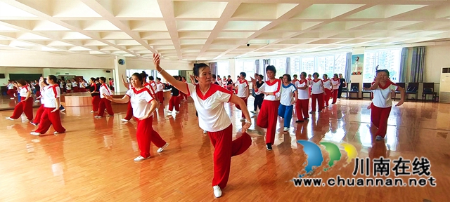 “兩項(xiàng)改革”助瀘州市老年大學(xué)奮進(jìn)“全國(guó)示范老年大學(xué)”