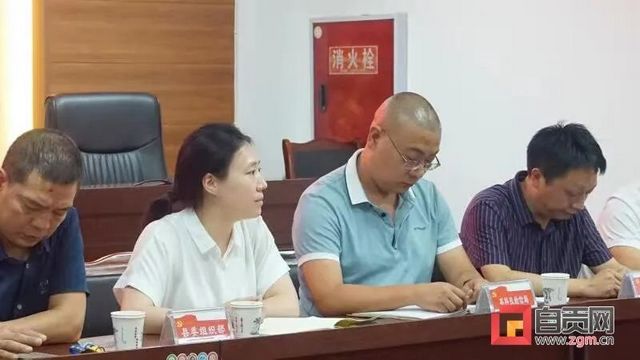 學(xué)霸來(lái)了！清華學(xué)子助力榮縣鄉(xiāng)村振興