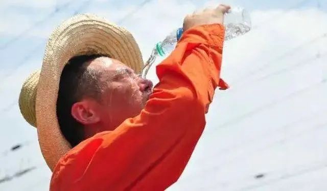 【警惕】瀘州1工人因熱射病瀕死！