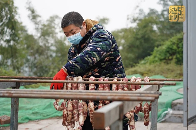 下月就過年，臘肉香腸都做好了嗎？瀘州城區(qū)這些地方可幫你熏