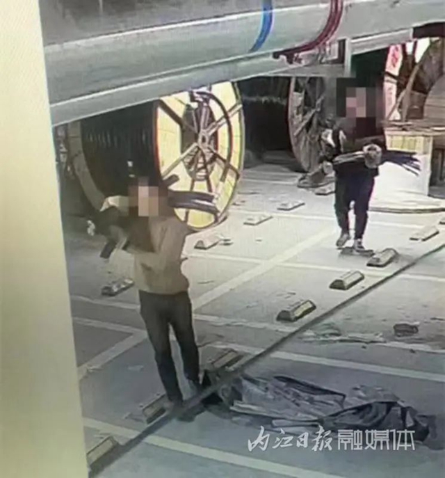威遠(yuǎn)警方擒賊：竟有如此夫妻！合伙偷了200多根——