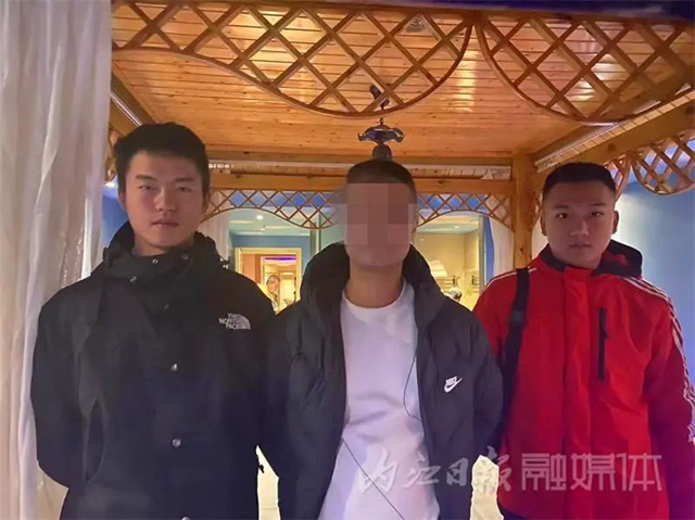 可疑！男子每天從ATM機(jī)大量取錢(qián)！內(nèi)江警方一查，他竟是——