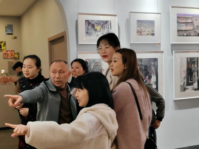 水彩中的“舊時(shí)光”||李聆水彩畫(huà)展在瀘州南濱友鄰中心開(kāi)幕