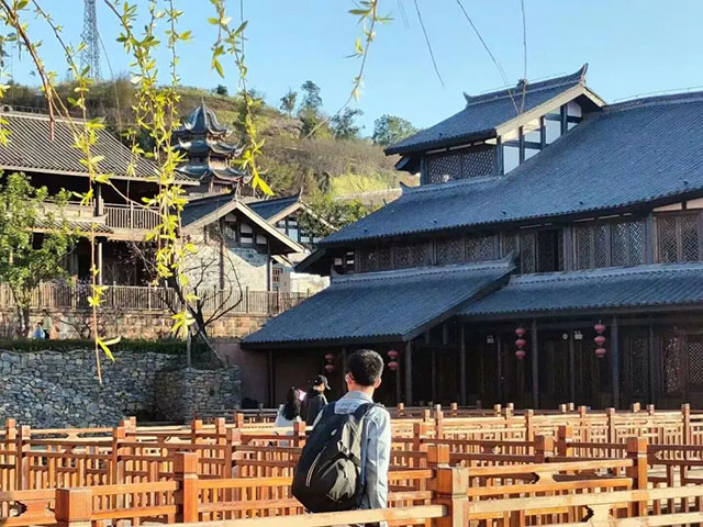 好消息！李莊古鎮(zhèn)旅游專(zhuān)線改為每日運(yùn)行！具體時(shí)間、運(yùn)行路線、票價(jià)……