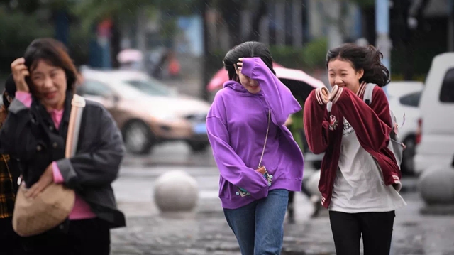 【擴(kuò)散】降溫超20℃，來(lái)院看病要注意……