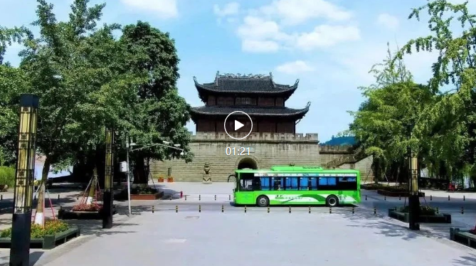 在瀘州，坐公交享美食探美景，方便快捷又省心