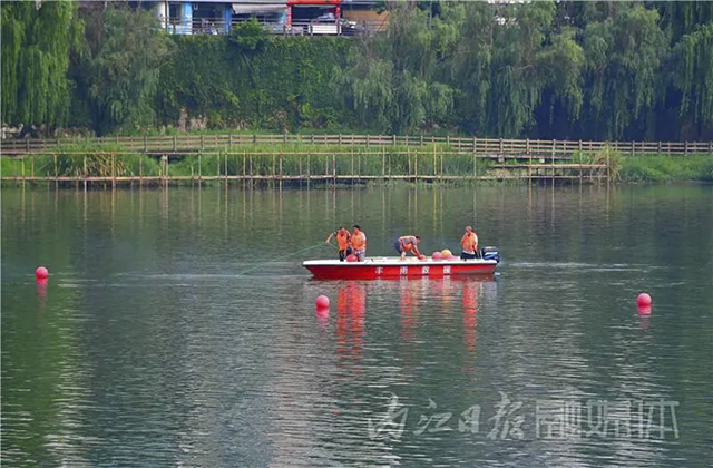 賽道鋪設(shè)完成！6月18日，16支龍舟隊(duì)將競渡甜城湖——