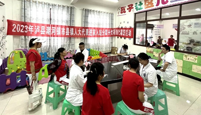人大代表履職擔(dān)當(dāng)辦實(shí)事兒，進(jìn)家入站服務(wù)為人民！