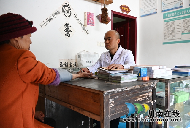 古藺永樂：聶洪進(jìn)主動(dòng)肩挑兩重任