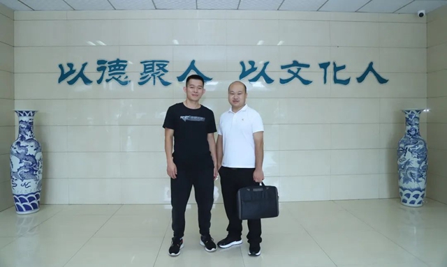 【圍觀】當(dāng)年全網(wǎng)征婚的bing哥哥又……
