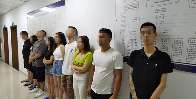 江陽(yáng)區(qū)抓捕賣(mài)淫嫖娼視頻曝光┃夏夜治安巡查宣防專(zhuān)項(xiàng)行動(dòng)
