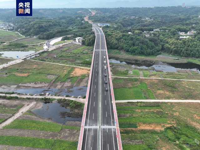 福濟45萬群眾，宜賓泥溪岷江特大橋通車了！