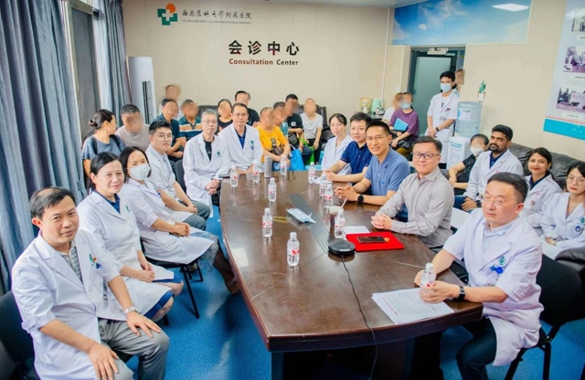 新加坡、瀘州醫(yī)療“專家團(tuán)”齊聚，為北京、上海等地患者會(huì)診
