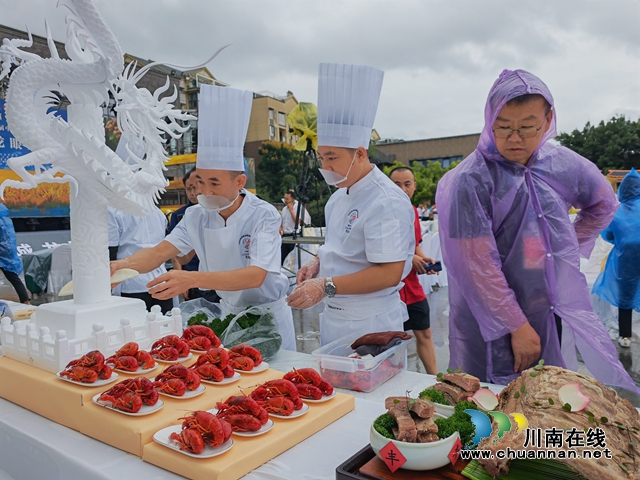 龍蝦食品（曾佐然攝）.jpg
