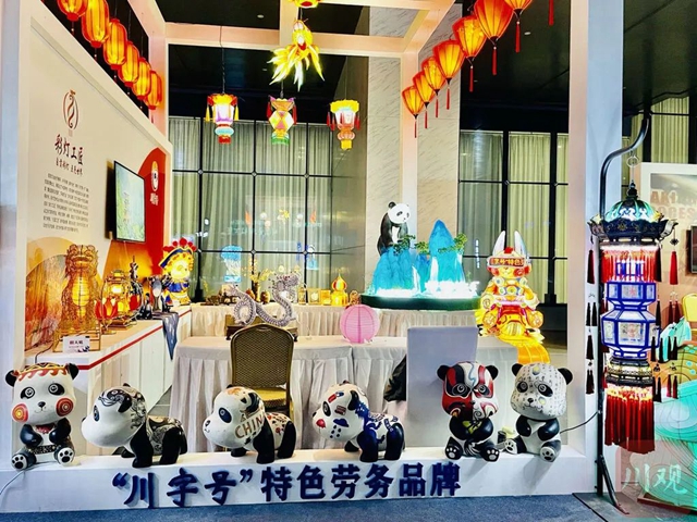 “自貢彩燈工匠”代表四川亮相全國這個大會！