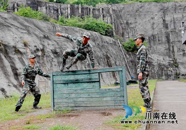 李光軍：我要把軍人的堅(jiān)守融入大山……