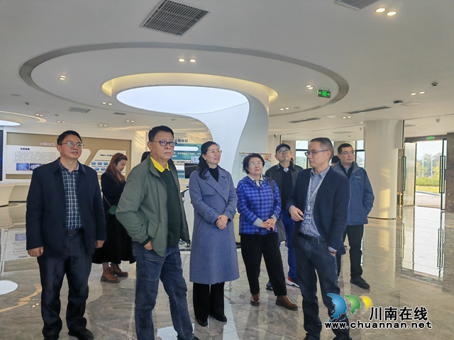 《人民文學(xué)》瀘州行紀(jì)實(shí)采風(fēng)活動(dòng)走進(jìn)瀘縣