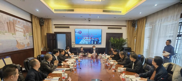 《瀘州鐵路開放口岸（海關(guān)鐵路運輸類監(jiān)管作業(yè)場所）建設(shè)方案》通過專家評審