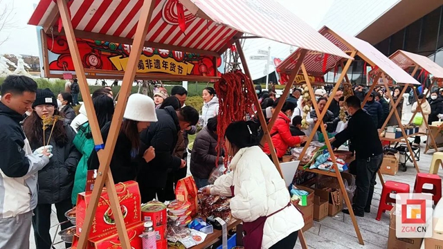 自貢非遺亮相“四川非遺年貨購(gòu)物節(jié)”