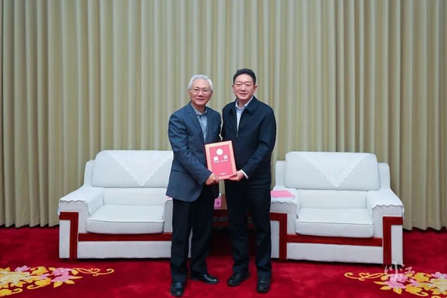 張強2.jpg