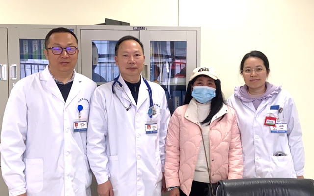 湖南大姐面部被“惡瘤毀容”，瀘州醫(yī)生巧用皮瓣換“新臉”