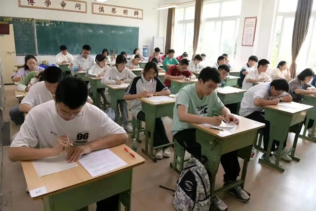 文藝資訊 | 瀘州市第33屆“屈原魂”傳統(tǒng)詩(shī)詞創(chuàng)作大賽圓滿成功