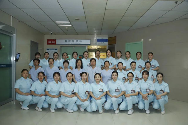 【圍觀】年輕男子肚子痛竟住進ICU， 血里榨出一袋“油”