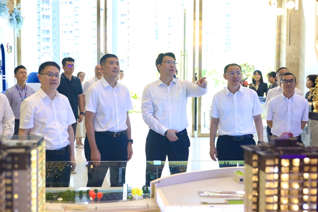 省自然資源投資集團(tuán)黨委書記、董事長羅智波帶隊(duì)調(diào)研考察瀘州高新區(qū)
