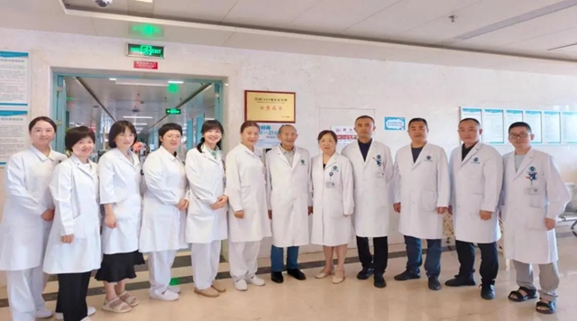 西南醫(yī)大附院又一“國家級規(guī)范化示范病房”被授牌