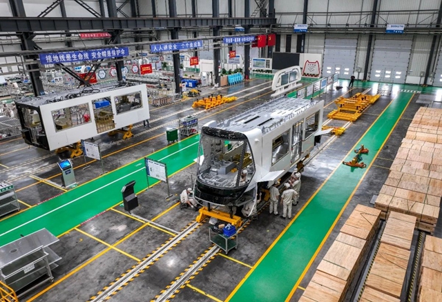 全球首創(chuàng)！氫能源智軌電車8月在宜賓投運(yùn)