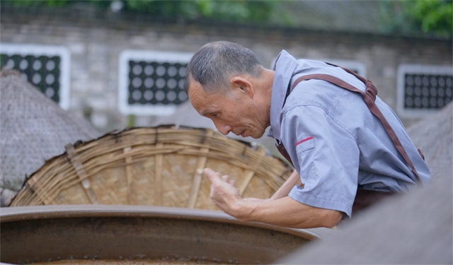 今晚，CCTV17頻道《超級農(nóng)人秀》，尋味赤水河畔百年醬園